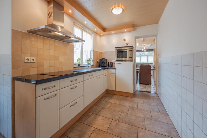 Foto 16 van Vrouwboomweg 1