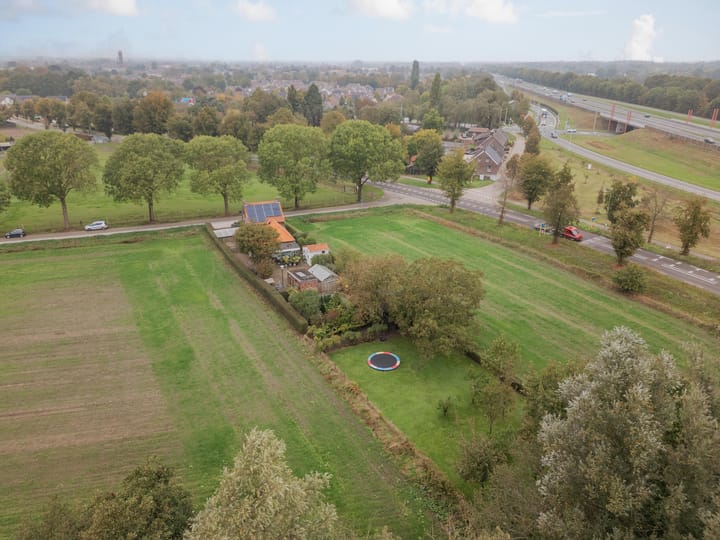 Foto 40 van Vrouwboomweg 1