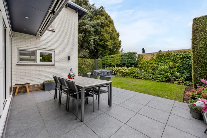 Photo 4 of Emmastraat 42