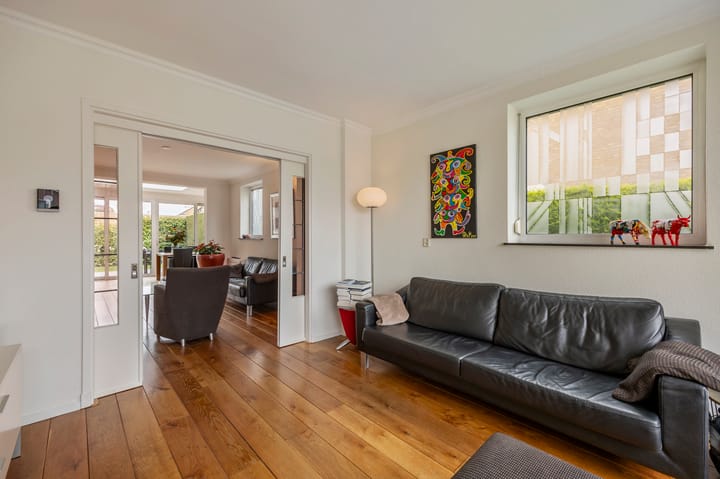 Foto 11 van Emmastraat 42