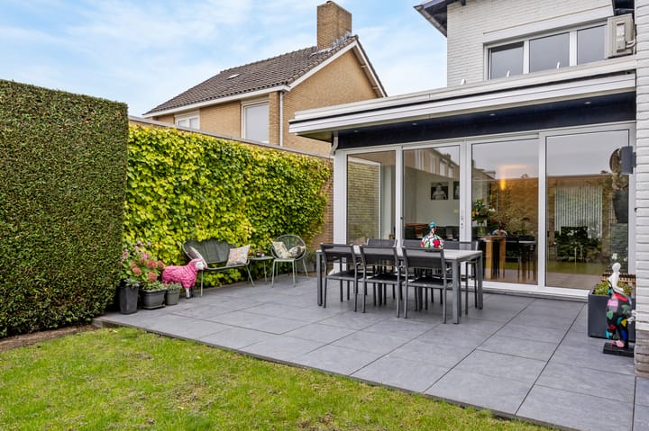 Foto 45 van Emmastraat 42