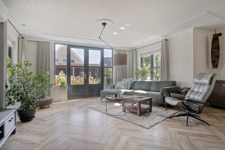 Foto 7 van Molenlaan 9