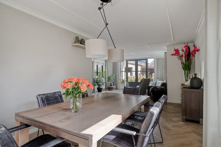 Foto 15 van Molenlaan 9