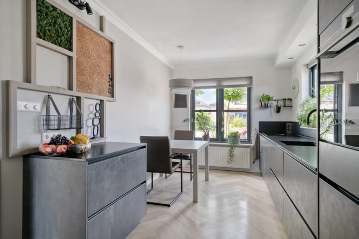 Foto 17 van Molenlaan 9