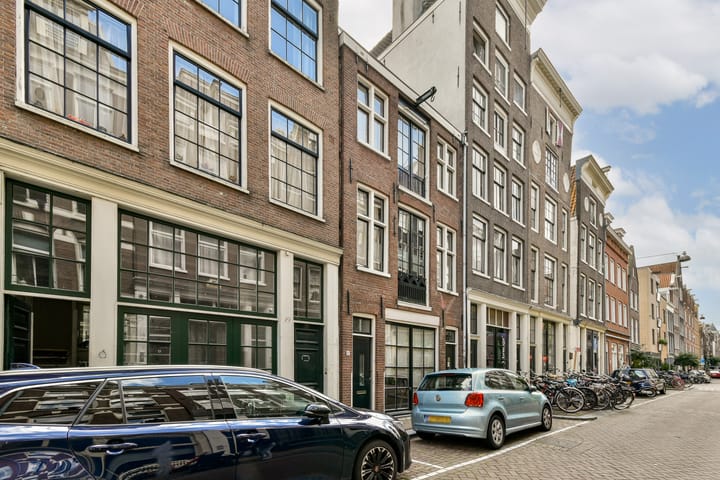 Photo 22 of Bloemstraat 21-A