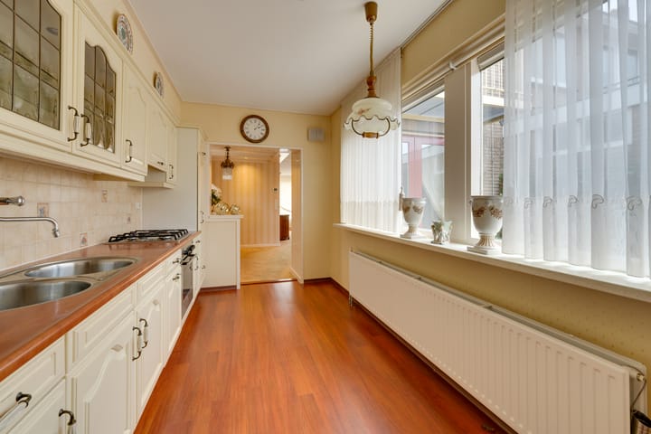 Photo 28 of Gravelandstraat 92