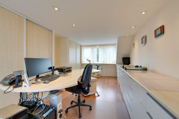 Photo 48 of Gravelandstraat 92