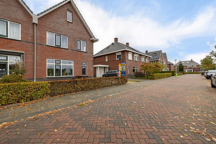 Photo 3 of Hopklaver 12