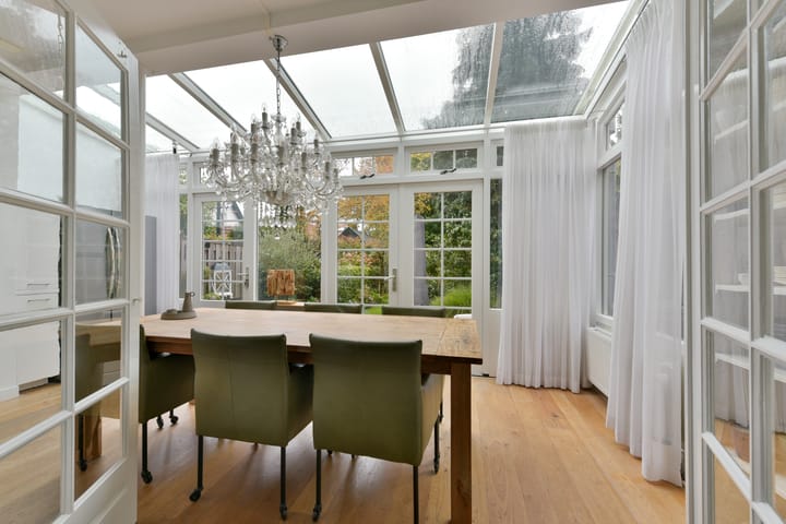 Foto 19 van van Oosthuyselaan 65