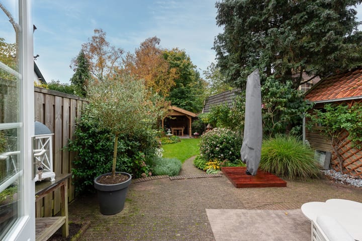 Foto 27 van van Oosthuyselaan 65