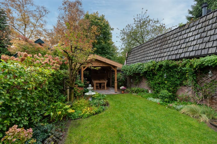 Foto 29 van van Oosthuyselaan 65