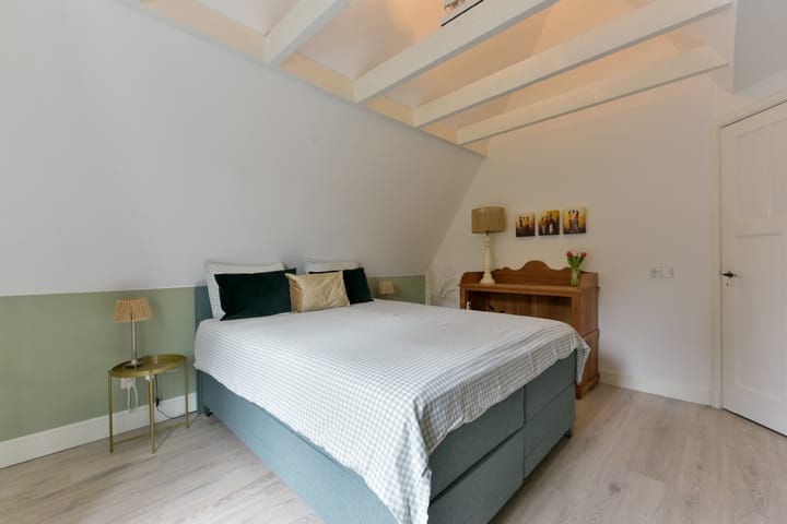 Foto 39 van van Oosthuyselaan 65