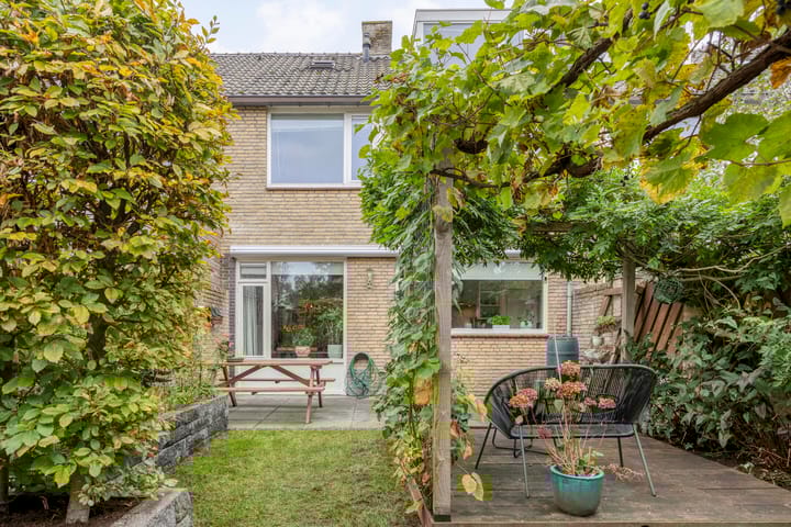 Photo 4 of Limburglaan 24