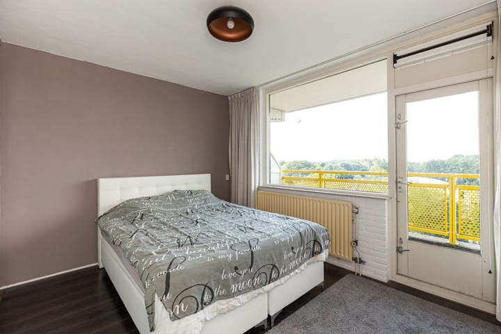 Photo 7 of Dokter van Stratenweg 326