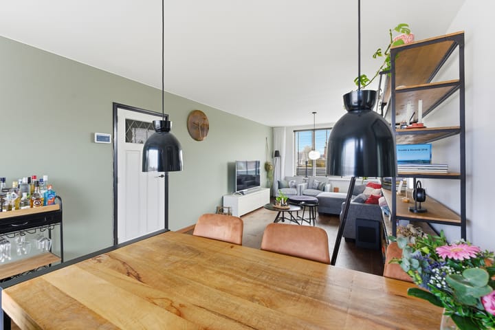 Photo 14 of Meester Bouwmanstraat 12