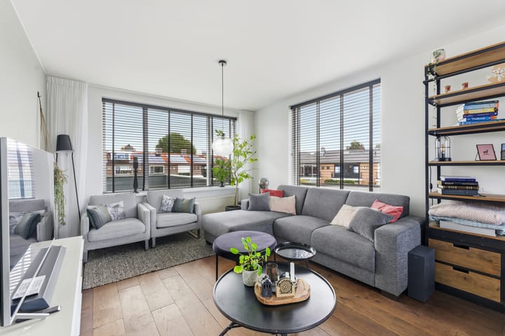 Photo 7 of Meester Bouwmanstraat 12