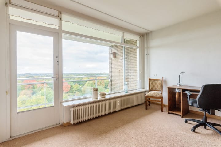 Photo 19 of Henri Dunantplein 72