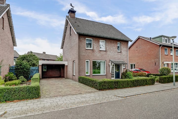 Photo 1 of Lindenlaan 9