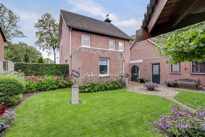 Photo 27 of Lindenlaan 9