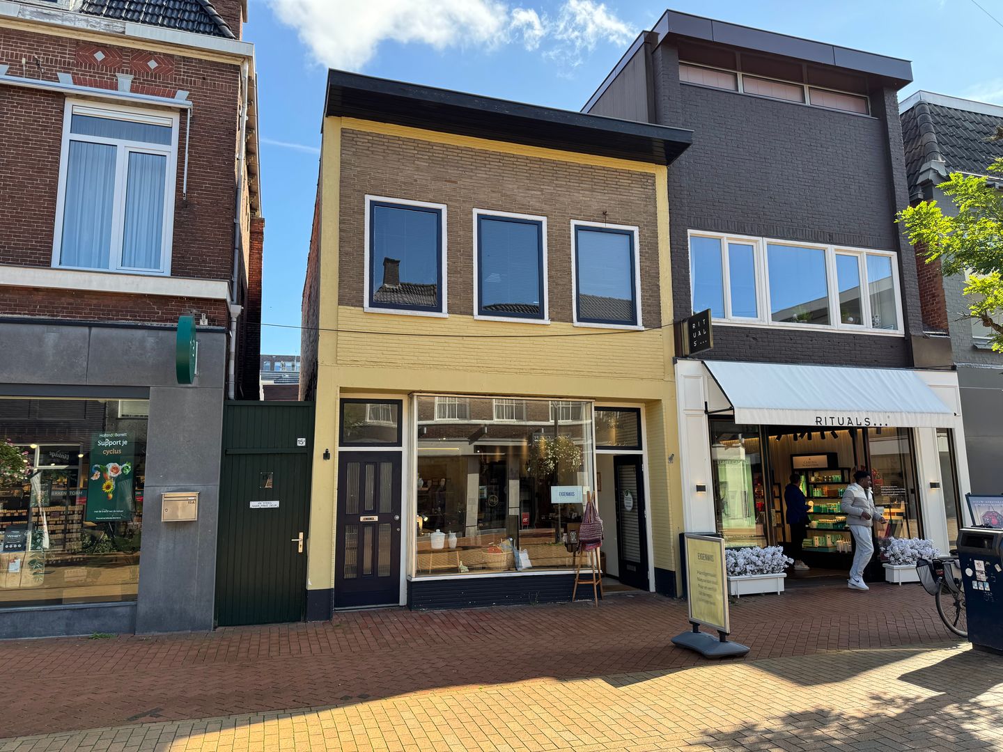 Bekijk foto 1 van Zuiderbuurt 17
