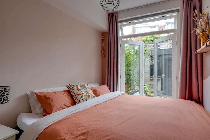 Foto 19 van Azaleastraat 8