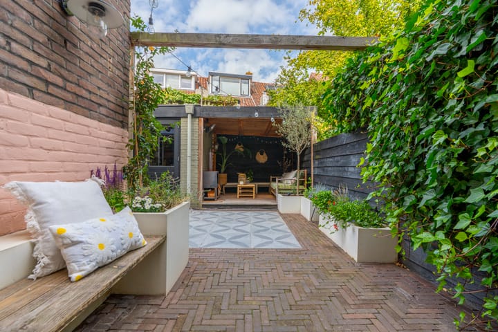 Foto 23 van Azaleastraat 8