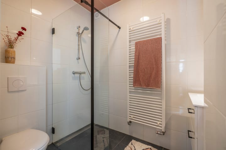 Foto 27 van Azaleastraat 8