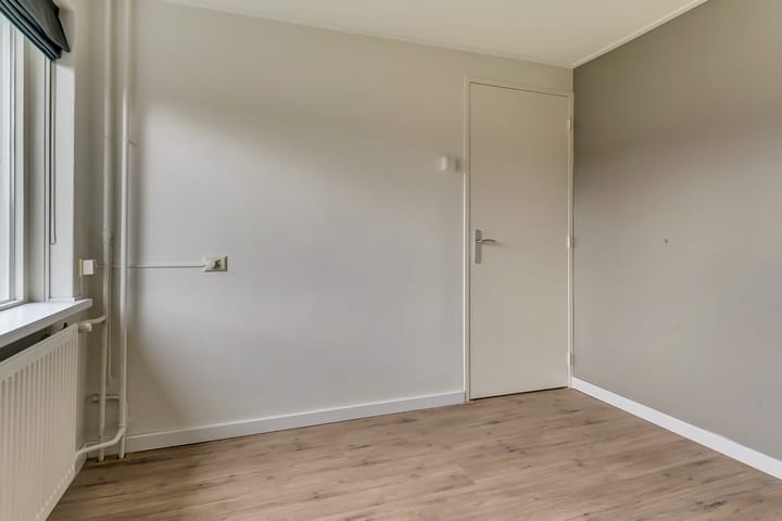 Photo 19 of Van der Duyn van Maasdamstraat 22