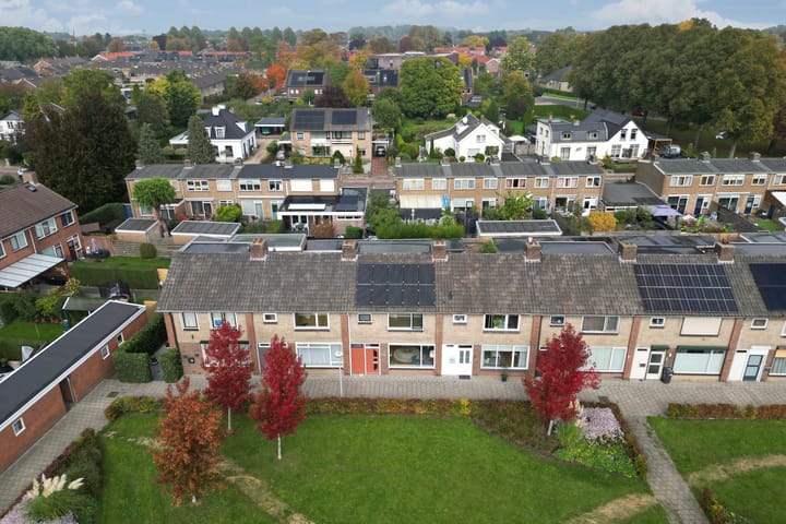 Photo 31 of Van der Duyn van Maasdamstraat 22