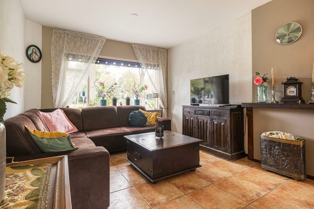 Photo 2 of Veenderweg 251