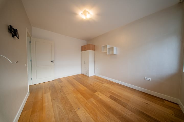 Photo 22 of Linnaeusstraat 106