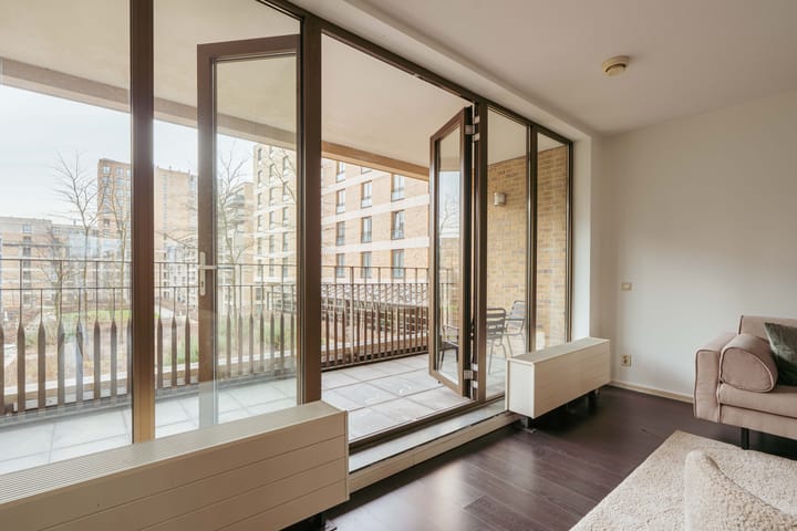 Foto 11 van Titus van Rijnstraat 272