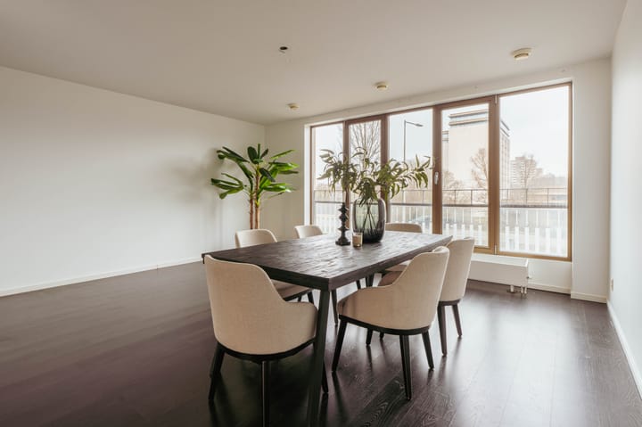 Foto 27 van Titus van Rijnstraat 272