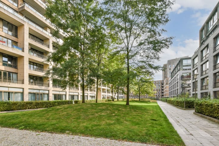 Foto 13 van Titus van Rijnstraat 272