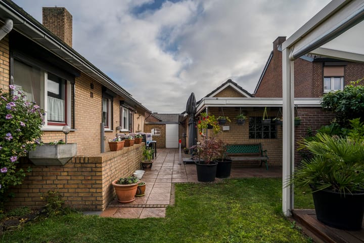 Foto 38 van Johan Hofmanstraat 6