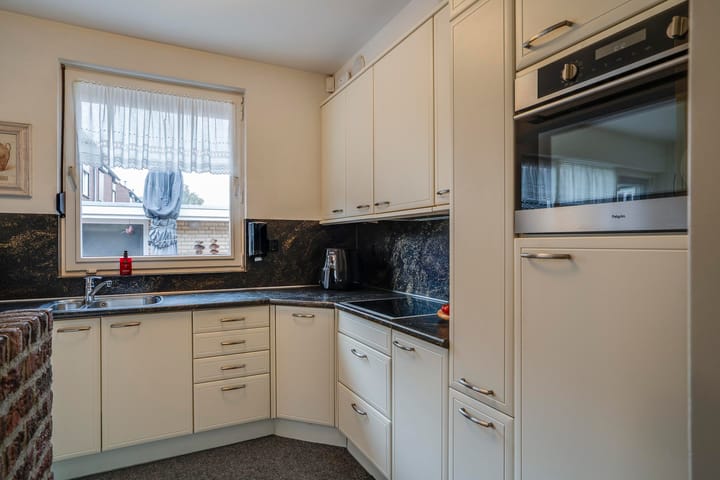 Foto 15 van Johan Hofmanstraat 6