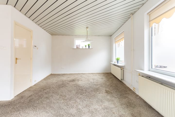 Photo 6 of Julianaweg 2-A