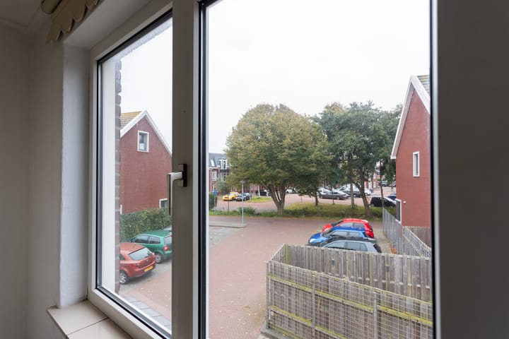 Photo 25 of Julianaweg 2-A