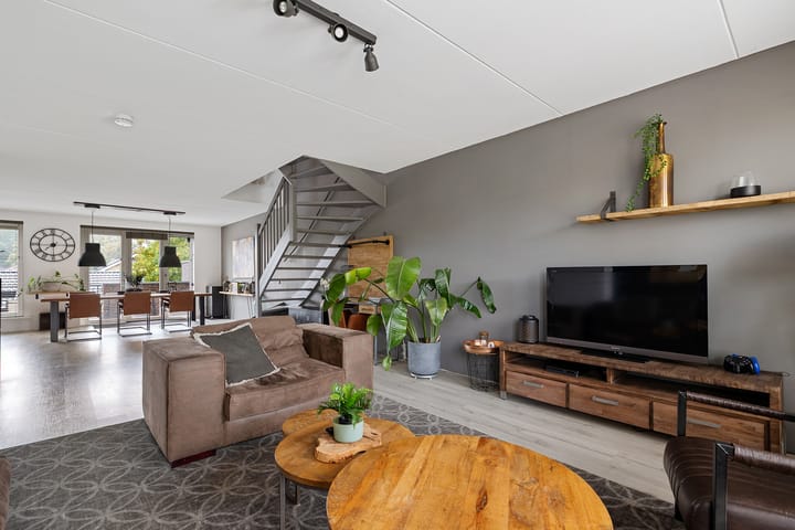 Photo 5 of Vaart ZZ 4-D