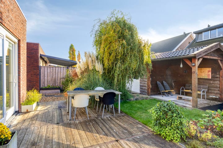 Foto 24 van De Ontmoeting 38