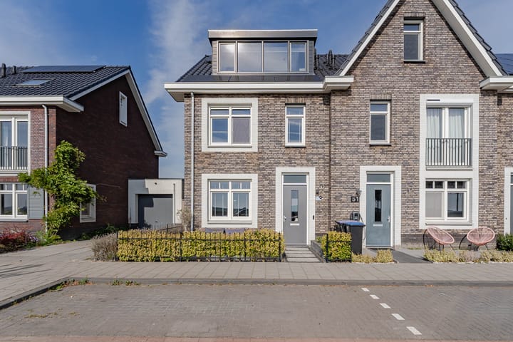 Foto 2 van Wilgenroos 49