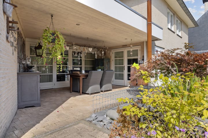 Foto 51 van Amroth 24