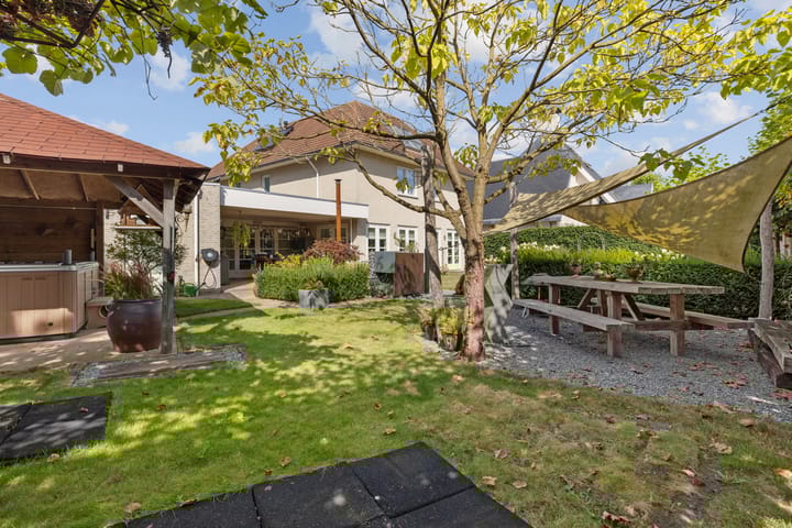 Foto 57 van Amroth 24