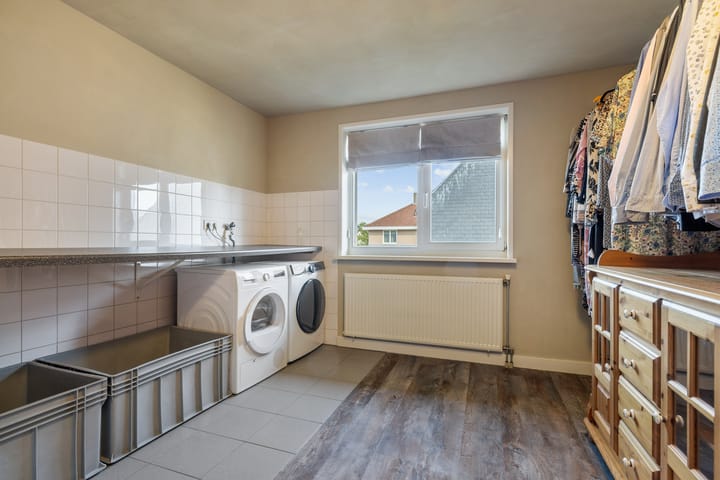 Foto 42 van Amroth 24