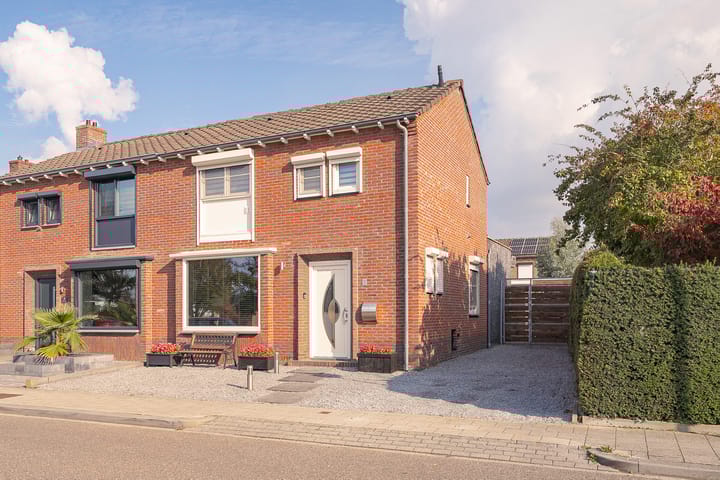 Photo 1 of Henri Hermansstraat 2