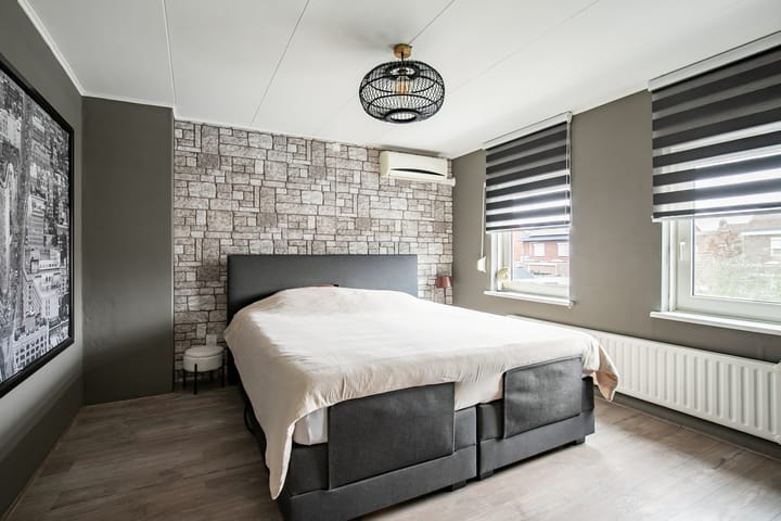 Photo 14 of Henri Hermansstraat 2