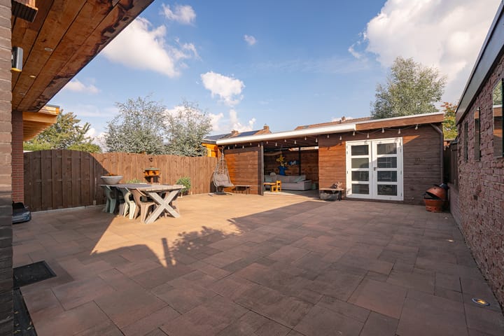 Photo 18 of Henri Hermansstraat 2