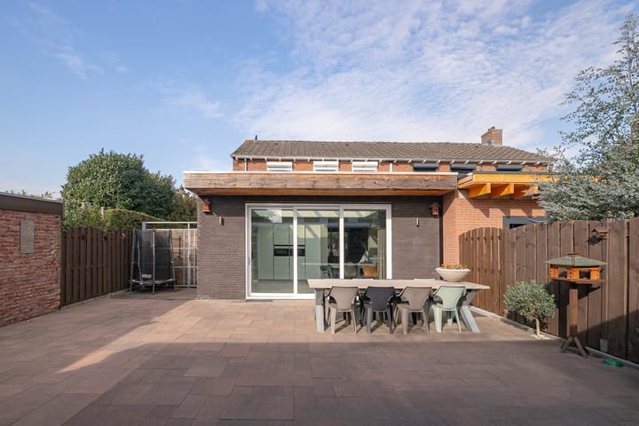 Photo 21 of Henri Hermansstraat 2