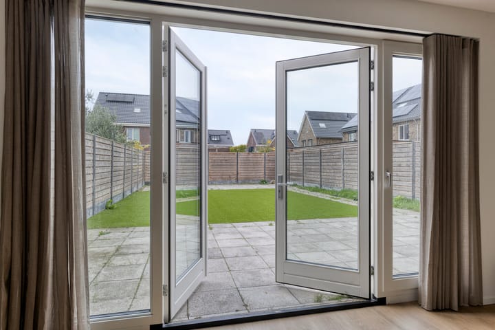 Photo 10 of J. Grootendorststraat 13