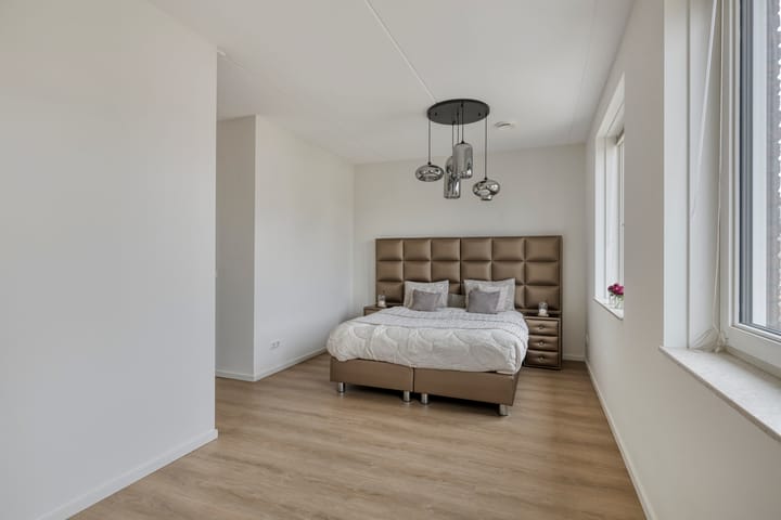 Photo 16 of J. Grootendorststraat 13